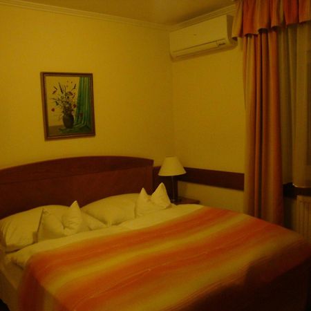 Fortuna Villa Hévíz Kamer foto