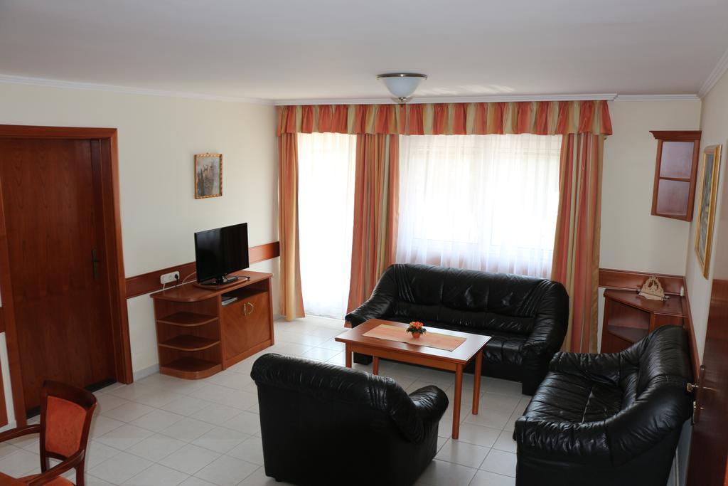 Fortuna Villa Hévíz Kamer foto